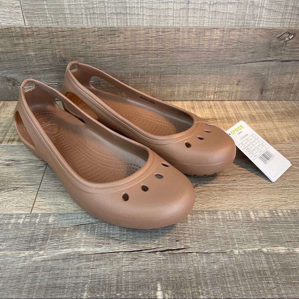 Crocs Kadee Womens Slod Tan Slip On Ballet Flats - Picture 1 of 5